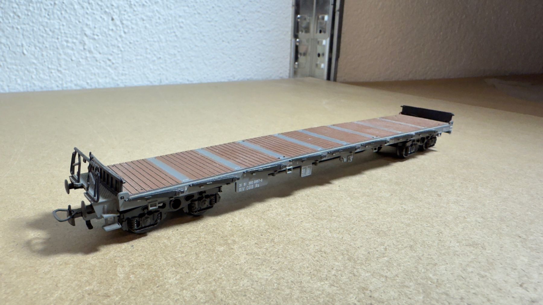 Kleinbahn Modelleisenbahnen: Kleinbahn Auffahrwagen H0 / DC – Gebraucht aus Windlach von Kelebra 2
