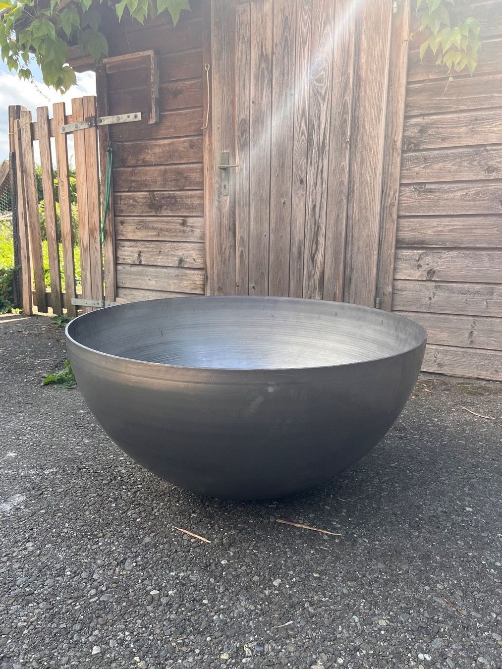 Feuerschale: massive Halbhohlkugel, Feuerschale, D=80cm, Dicke 5mm! – Neu und originalverpackt aus Oberwil-Lieli von metal-works