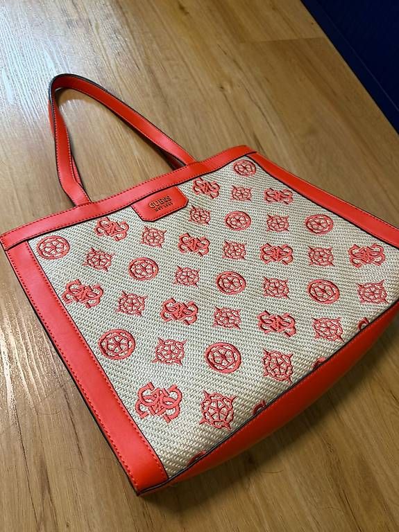 Borse da donna: Guess Handtasche – Usato da Seedorf UR venduto da Lia_mia 1