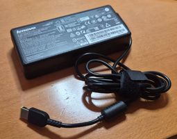 Lenovo Laptop Power/Charger 135 Watt - heavy duty - like new