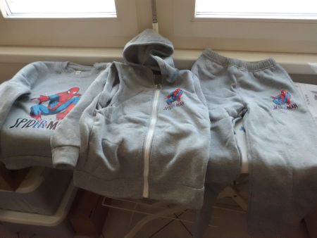 SPIDERMAN 3 teiliges Set(Grösse 130) 7-8 Jährig