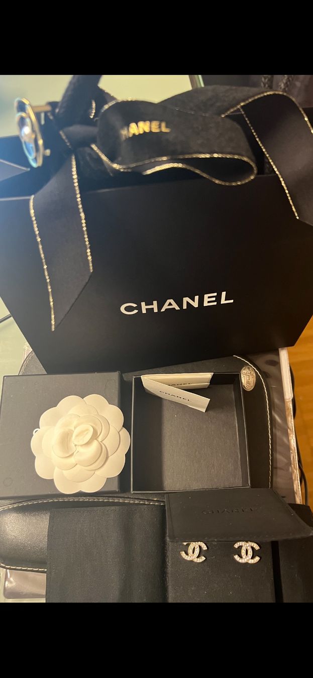 Chanel Ohrringe & -stecker: Chanel Ohrringe – Gebraucht aus Frauenfeld von stern081 2
