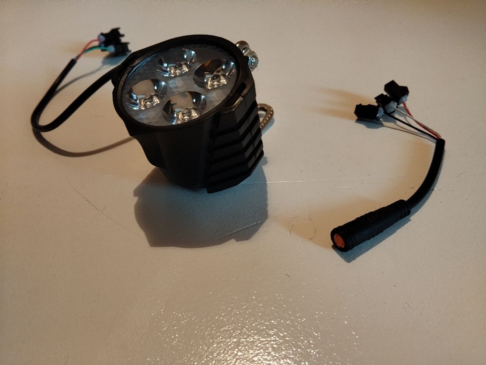 Kickboard: E Scooter Headlight mit Horn – Nuovo e nell'imballaggio originale da BASEL venduto da E-Bro.Electro 2