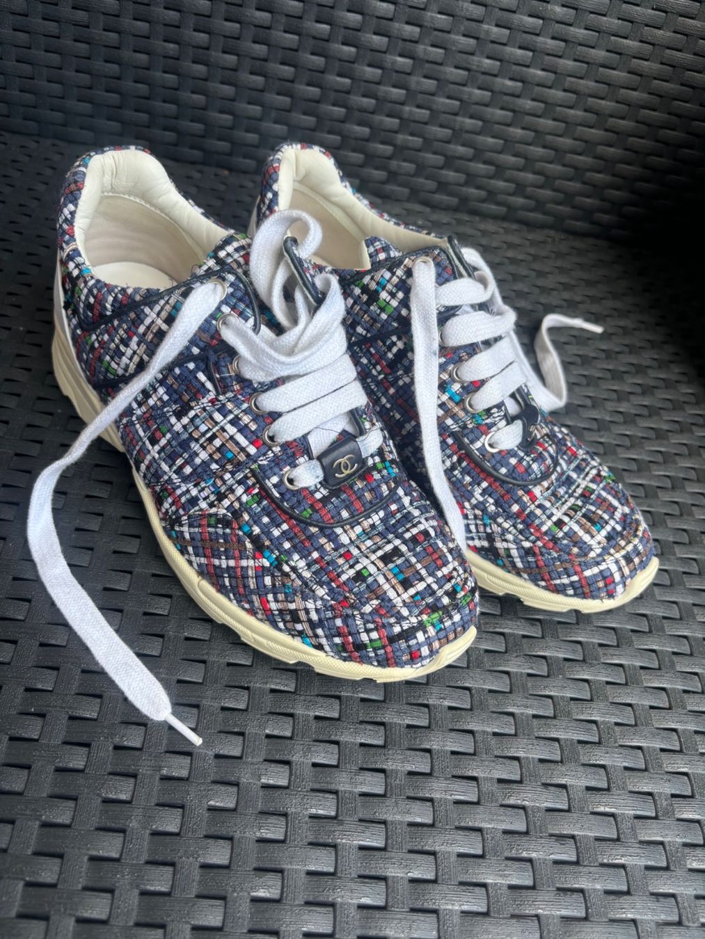 Chanel Scarpe da donna: Schuhe Chanel, sneakers – Nuovo (secondo la descrizione) da Zell LU venduto da AliAli24