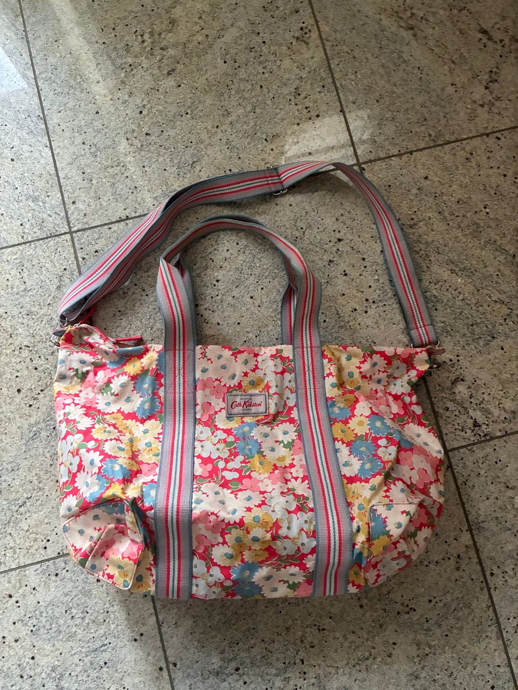 Borse da donna: Cath Kidston Tasche geblümt – Usato da Berikon venduto da Seidenhase