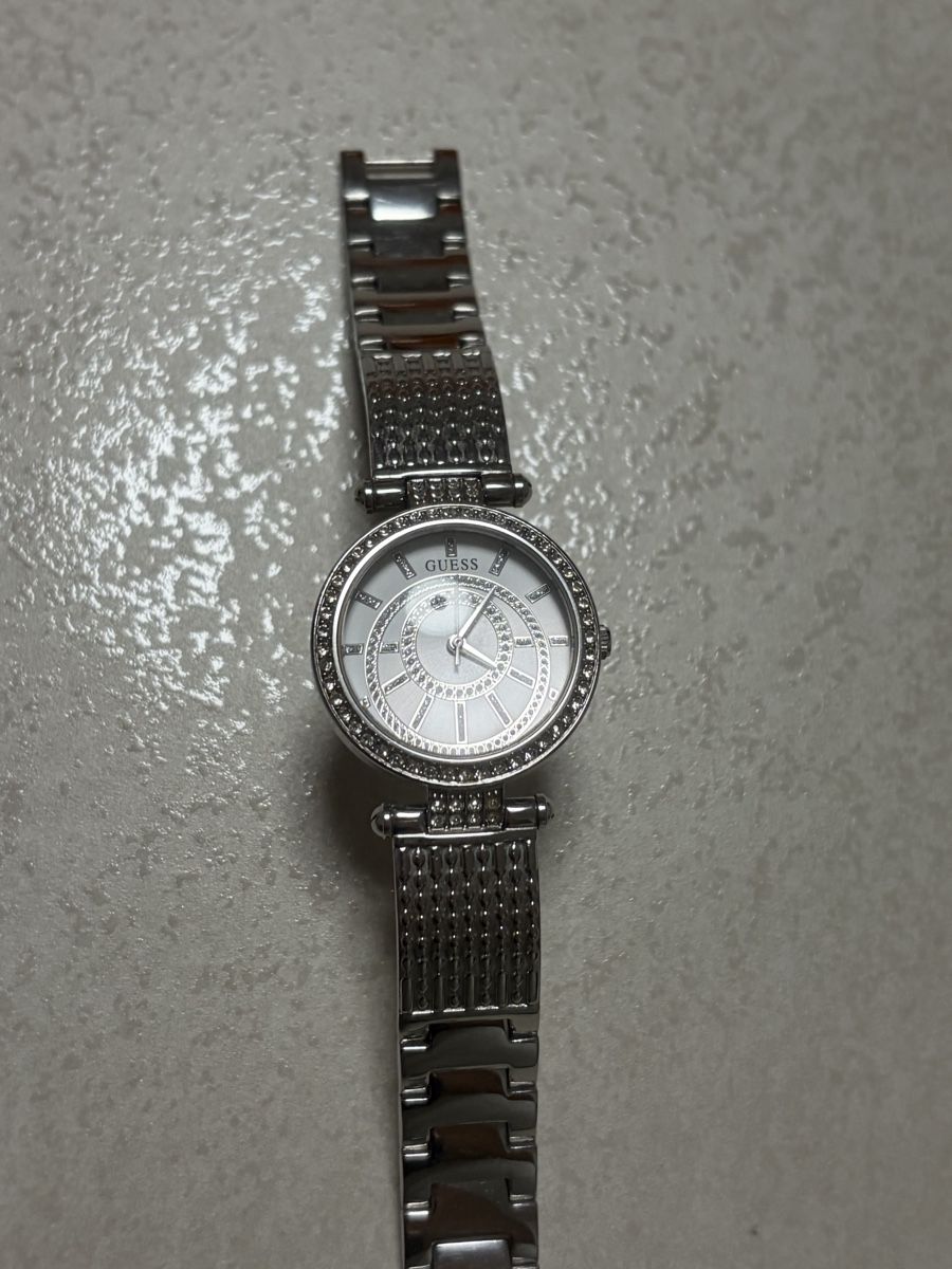 Guess Uhren: Guess Uhr – Gebraucht aus Buochs von end_wns2