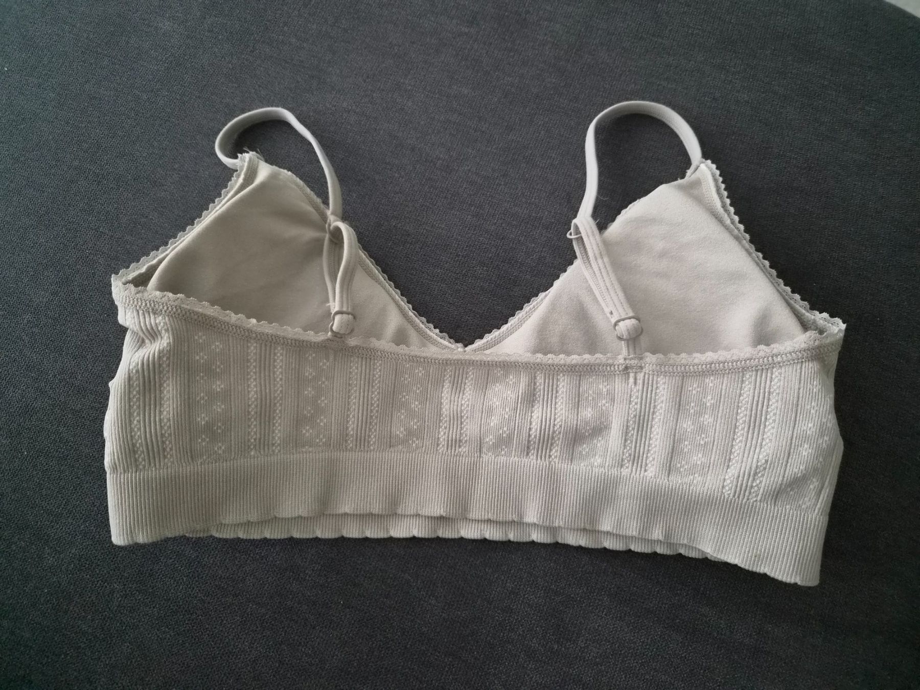 Altra biancheria intima: Bralette/Bustier/Softbra Gr. M/L von Chicorée – Usato da Niederrohrdorf venduto da Miripfiri 3