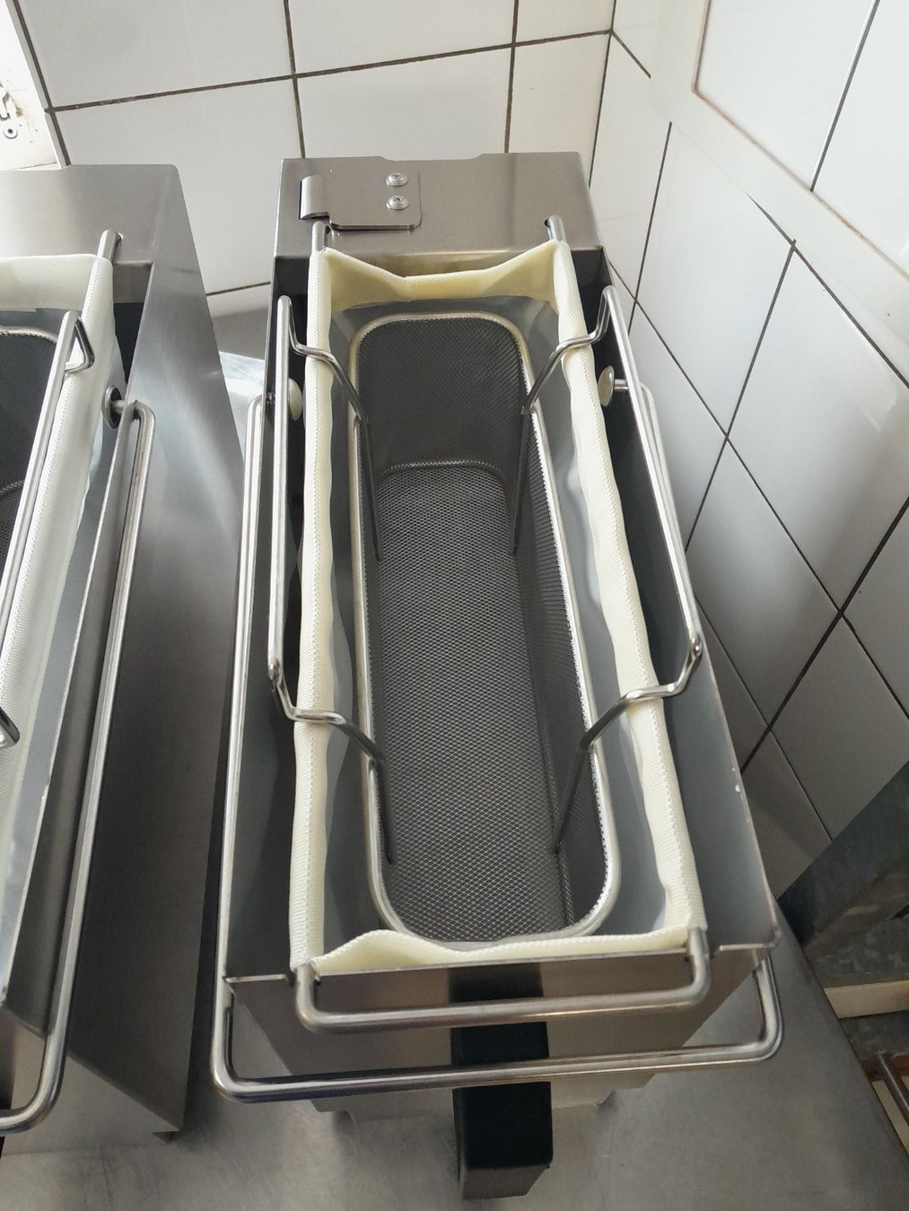 Frifri Elettrodomestici da cucina: FriFri Precision 422 Standfritteuse – Nuovo (secondo la descrizione) da Appenzell venduto da adlerhotel 6