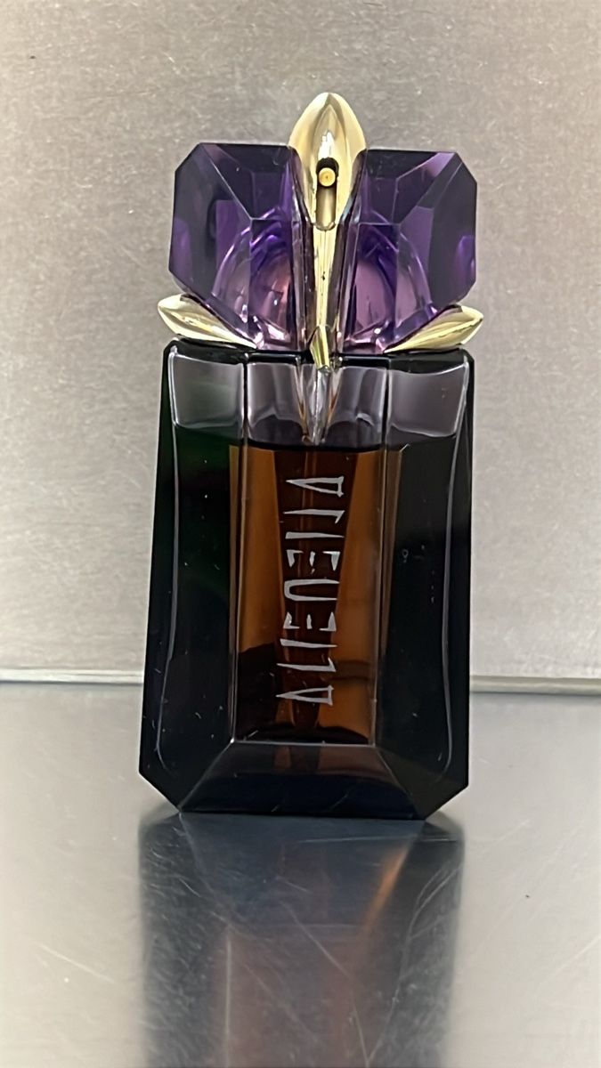 Mugler Parfum & Eau de Toilette: Thierry Mugler Alien Eau de Parfum Flakon gebraucht – Gebraucht aus Winterthur von gue_yf9d