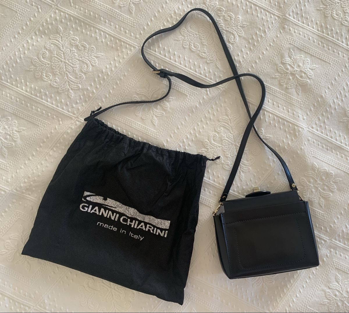 Gianni Chiarini Taschen für Damen: Gianni Chiarini Umhängetasche – Neu (gemäss Beschreibung) aus Zürich von p_q7q_nichtraucher 8