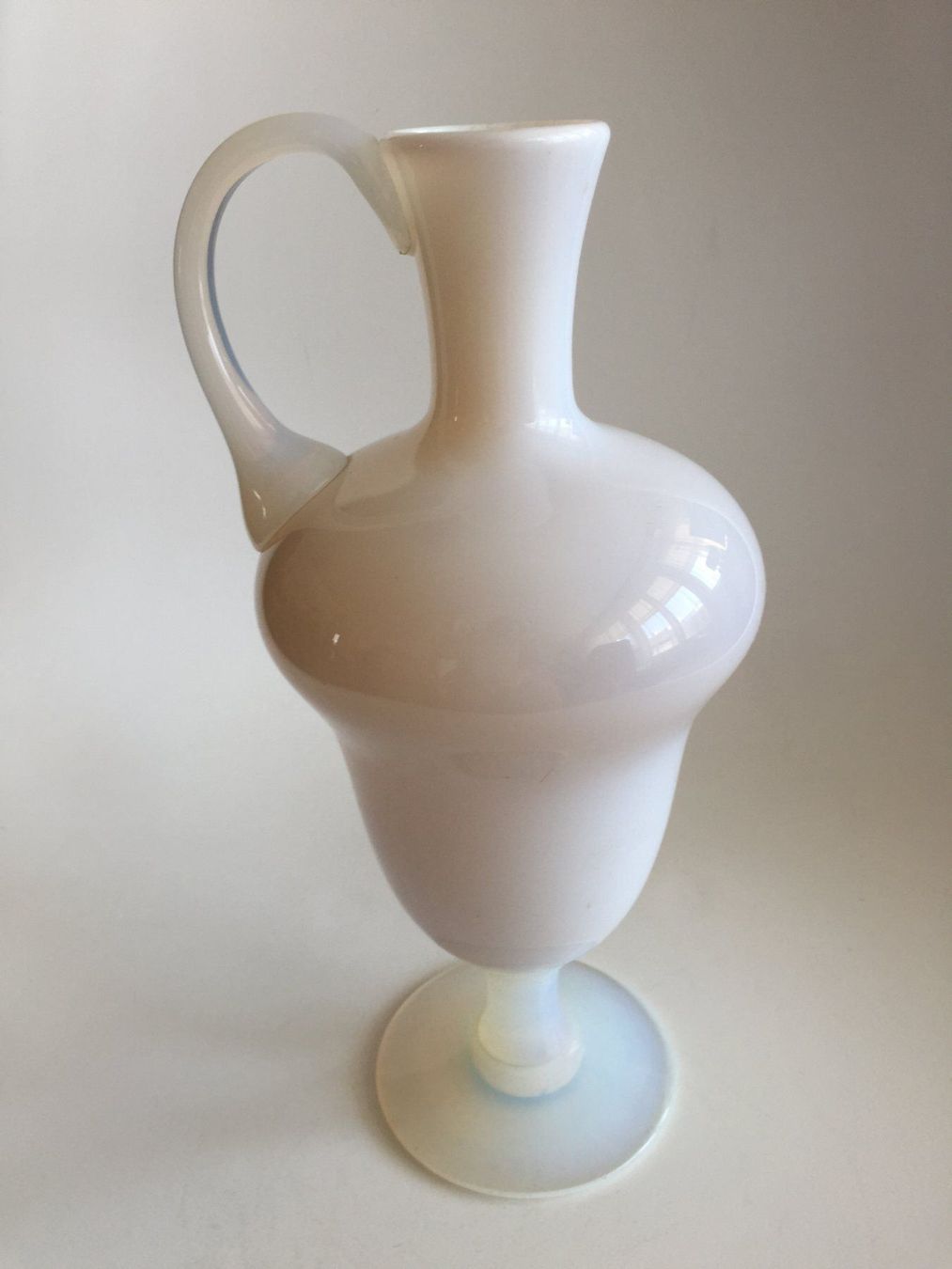 Vasen & Gefässe: Vase en opaline – Gebraucht aus Cossonay-ville von Super-Price-Quality