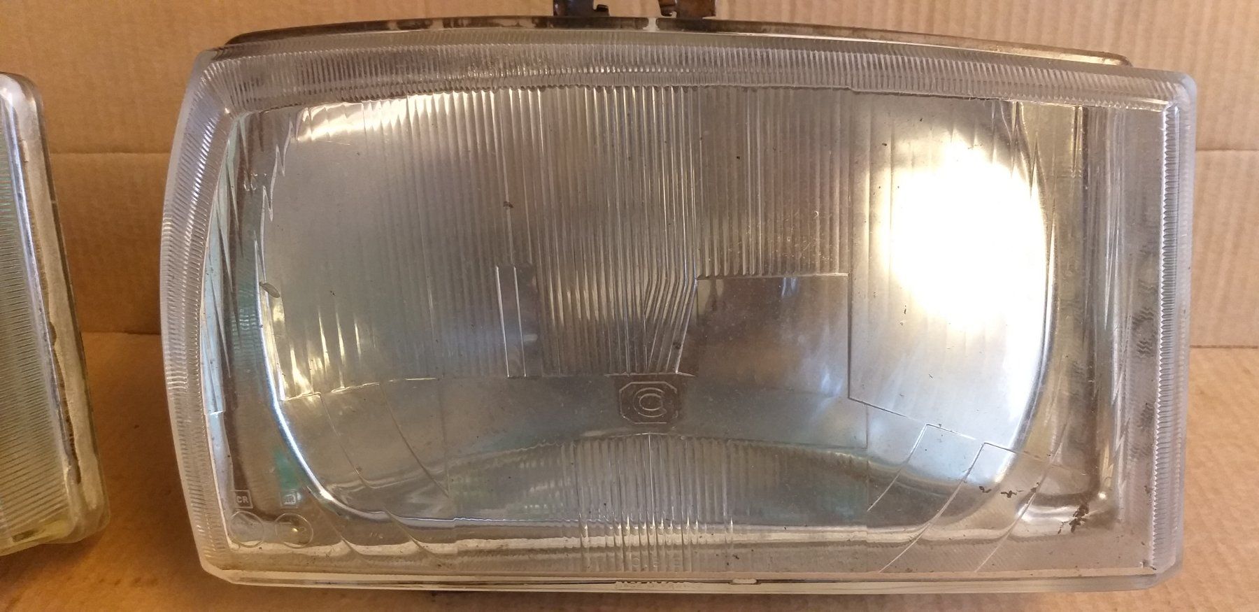 Peugeot Fari: PEUGEOT  304  PHARES  /  604  CLIGNOTEUR  OLDTIMER – Usato da cortébert venduto da rlv 3