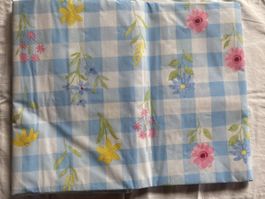 Floral Gingham Fabric tablecloth - Spring Sewing Project!