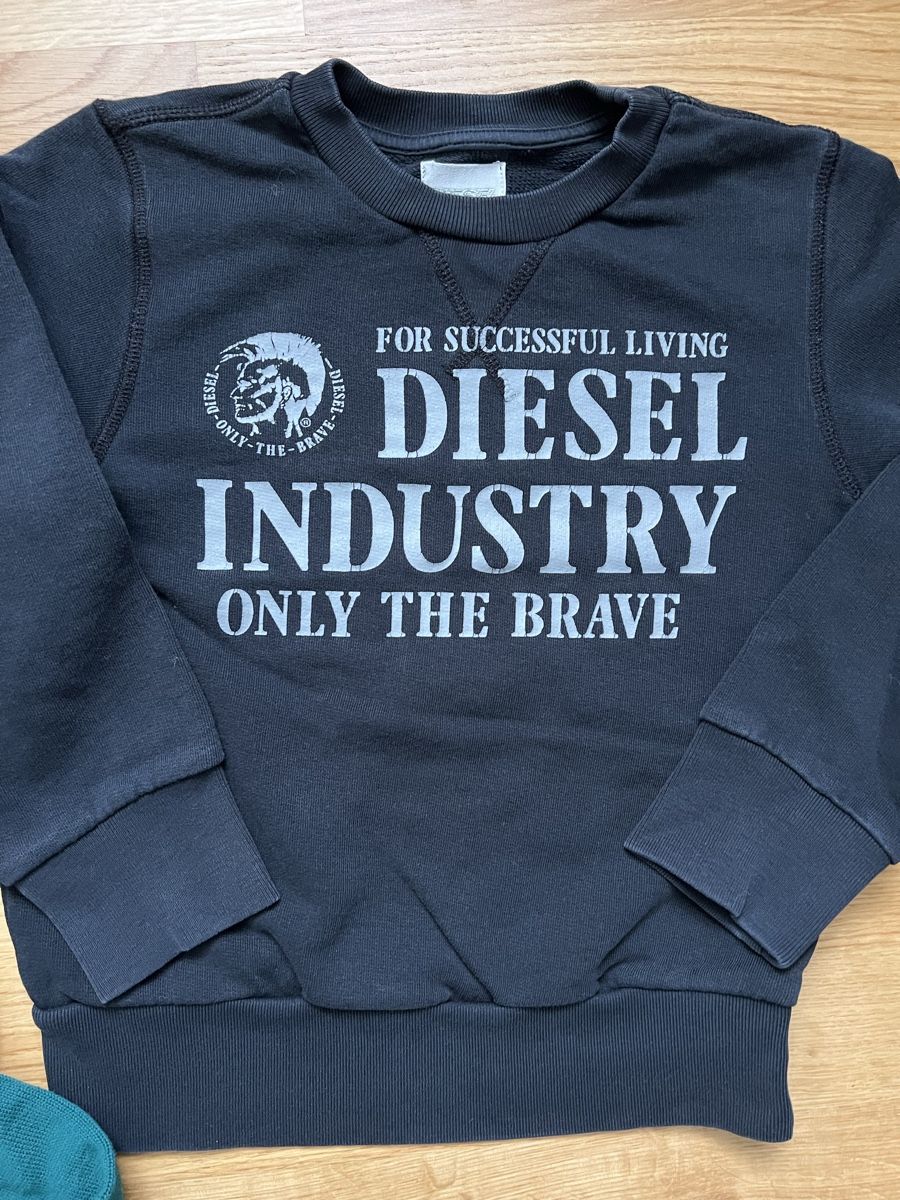 Lotti & Set di vestiti: Jungen Sweatshirts Pullover Gr. 134 – Usato da Liestal venduto da Katakinga 3