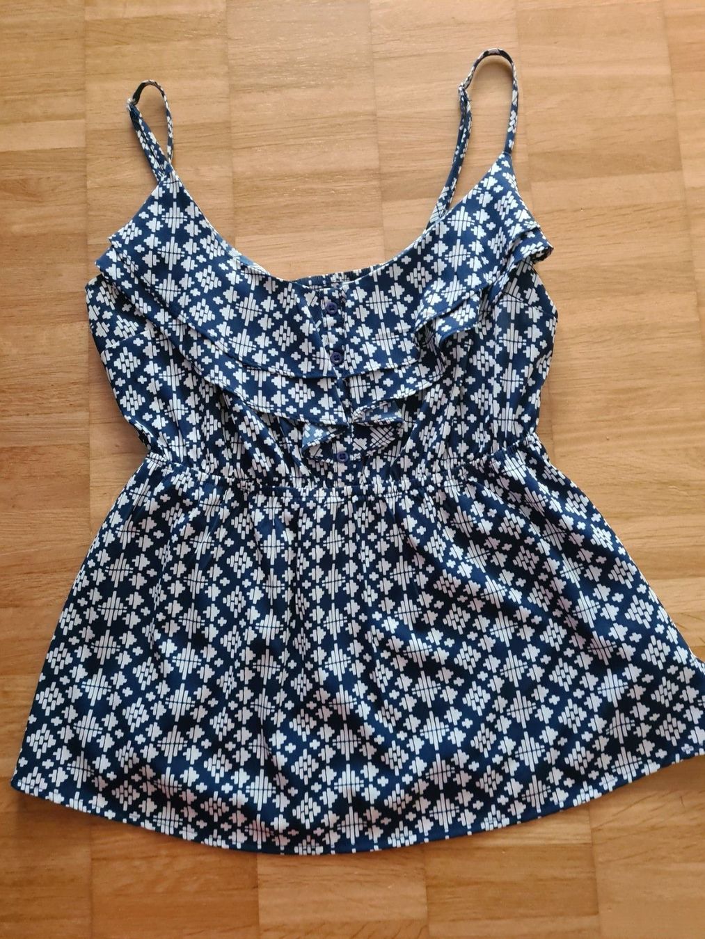 Tally Weijl Tops: Spaghetti-Top Gr. 38 – Gebraucht aus Jona von Good_luck_