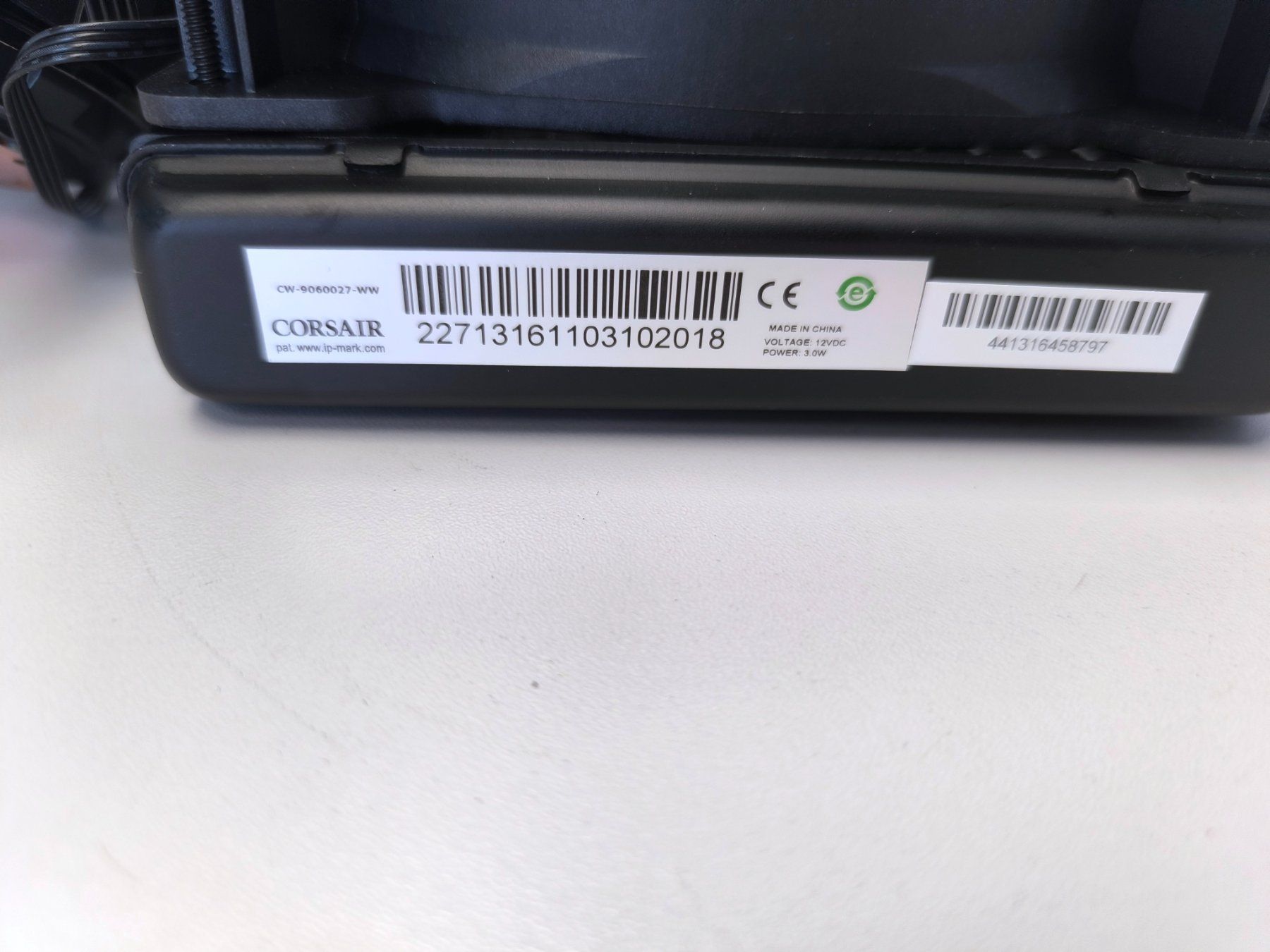 Componenti elettronici: Wasserkühler für Computer CORSAIR – Usato da Wald ZH venduto da 89kingle 1