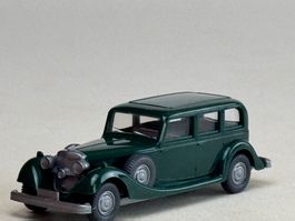 AU- Wiking Horch 850 grün