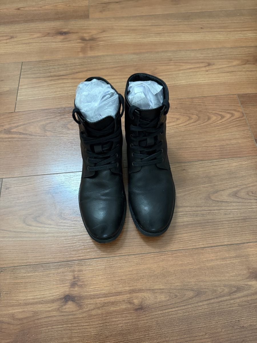 Jack & Jones Scarpe da uomo: Jack & Jones Leder Boots Herren EU42 Schwarz – Usato da Dänikon ZH venduto da RAFIMIKI 1