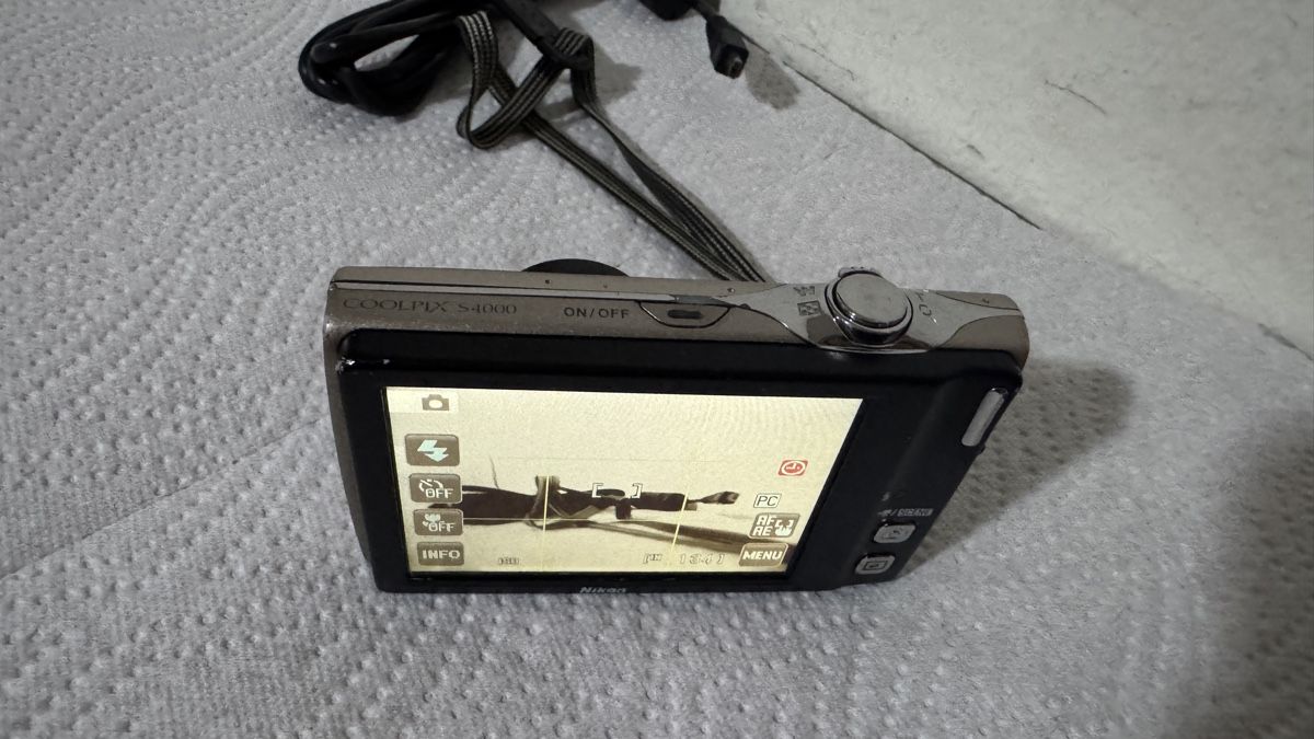 Coolpix Kamera: Nikon Coolpix S4000 Digitalkamera  – Gebraucht aus Zürich von beli_30 2