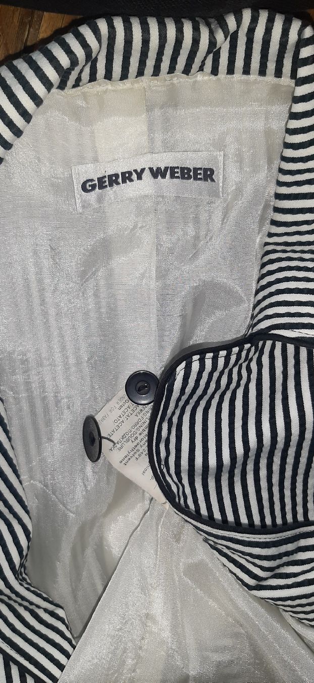 Gerry Weber Vestes: Gerry Weber Blazer schwarz weiss gestreift  – D'occasion à Uster par kgw78 4
