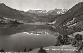 Lungernsee mit Wetterhorngruppe