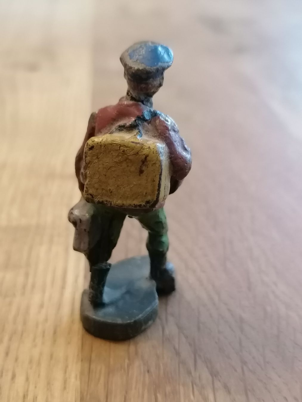 Statuette: Elastolin Figur - Reisender mit Gepäck – Usato da Basel venduto da vintagecollector 2