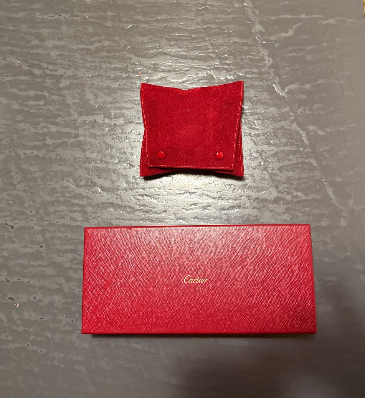 Cartier Bracelets: Cartier Love Armband an einer Kette – Neuf (Voir description) à Bettlach par Buraq_so 4