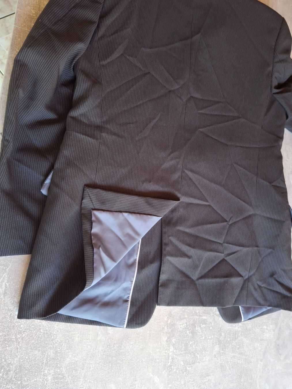 C&A Completi: Costard 2 pièces taille 48 marque C&A – Usato da Villiers venduto da san_jn5w 3
