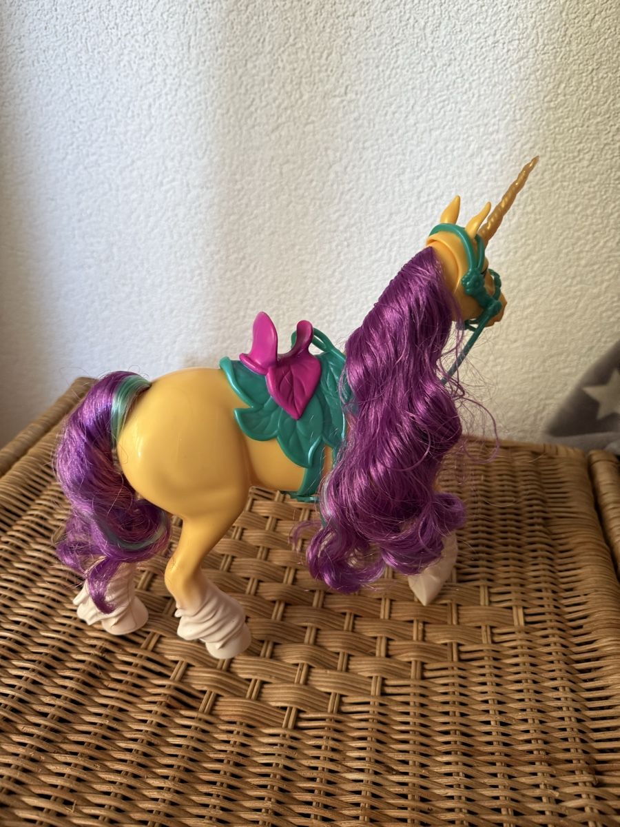 Statuette:  Neues Pferd Unicorn Academy  LEAF – Nuovo e nell'imballaggio originale da Therwil venduto da Schneefra1 1