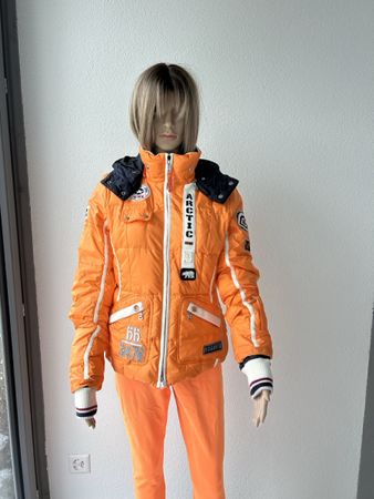 Bogner Women's Orange Puffer Jacket - Like New! Size 38