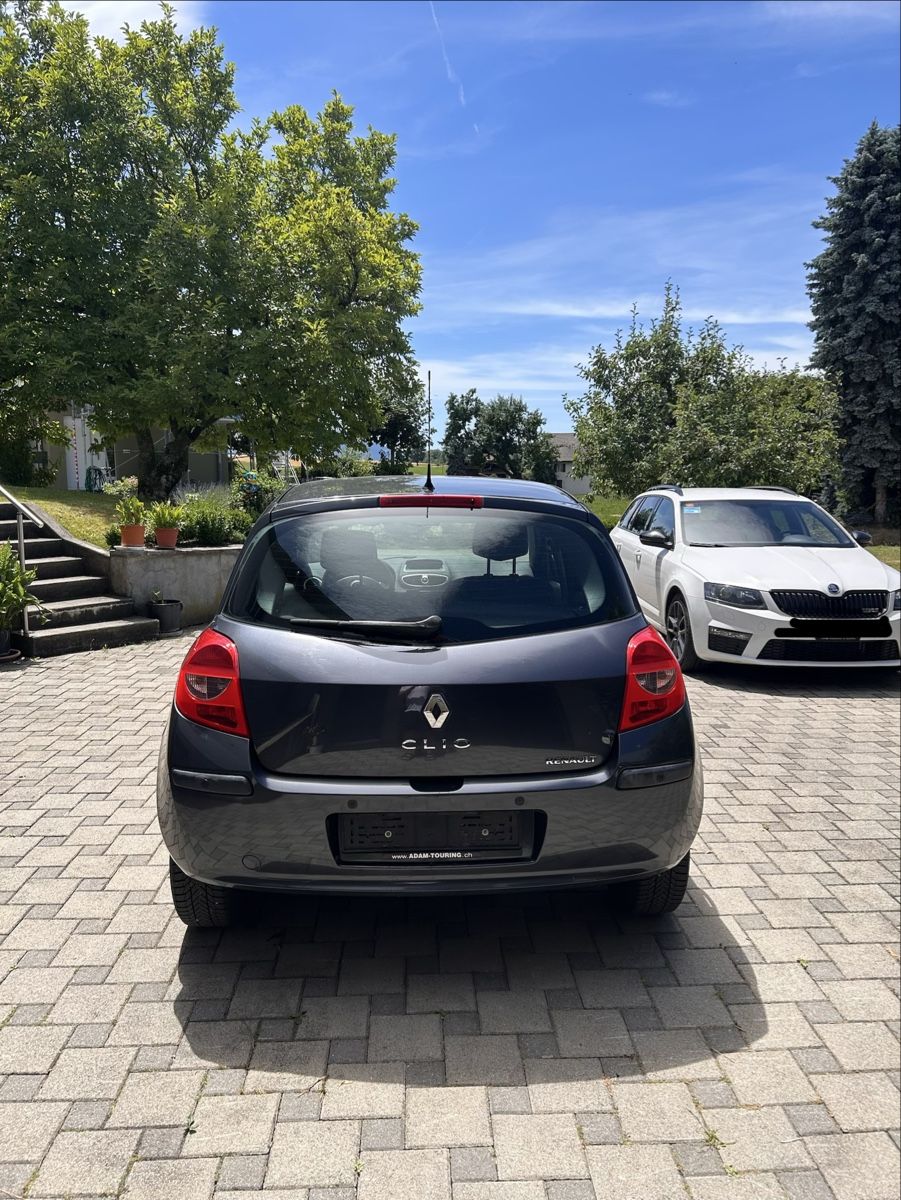 Renault Autos: Renault Clio 1.6 16V – D'occasion à St. Antoni par sch_vzy2 1