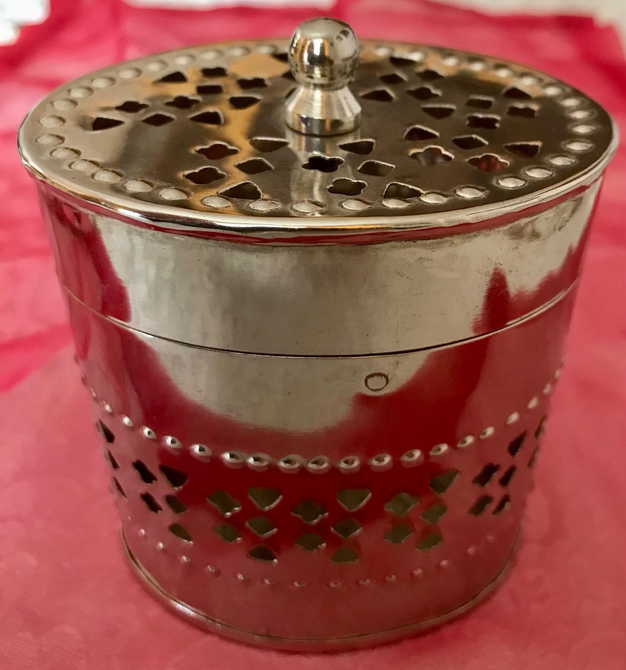 Altro in Decorazioni & Accessori: BOITE POT POURRI – Usato da Losone venduto da courrier 4