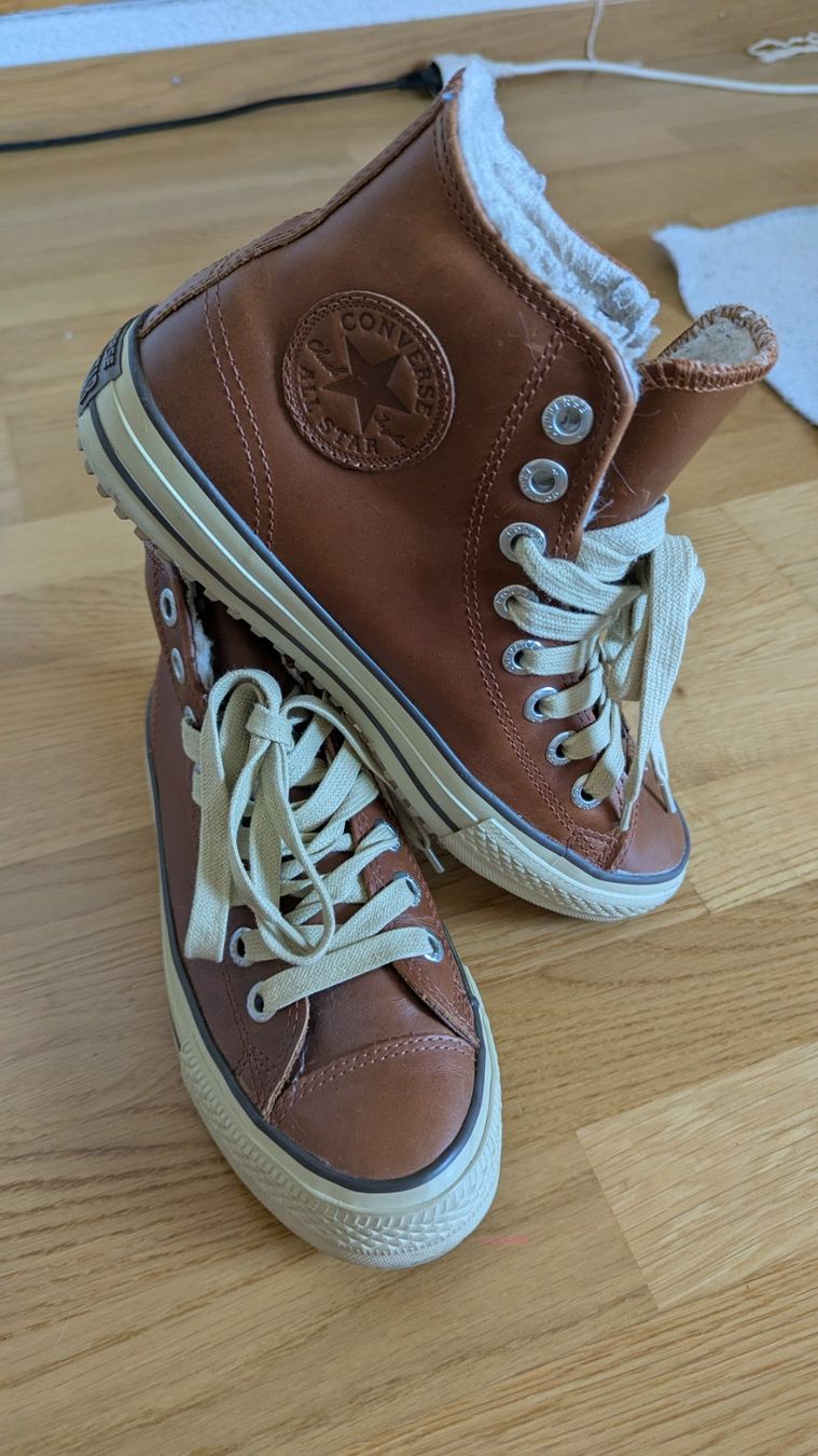 Converse Scarpe da uomo: Converse Leder All Star Chucks EU 39.5 – Usato da Belp venduto da Sunny132 7