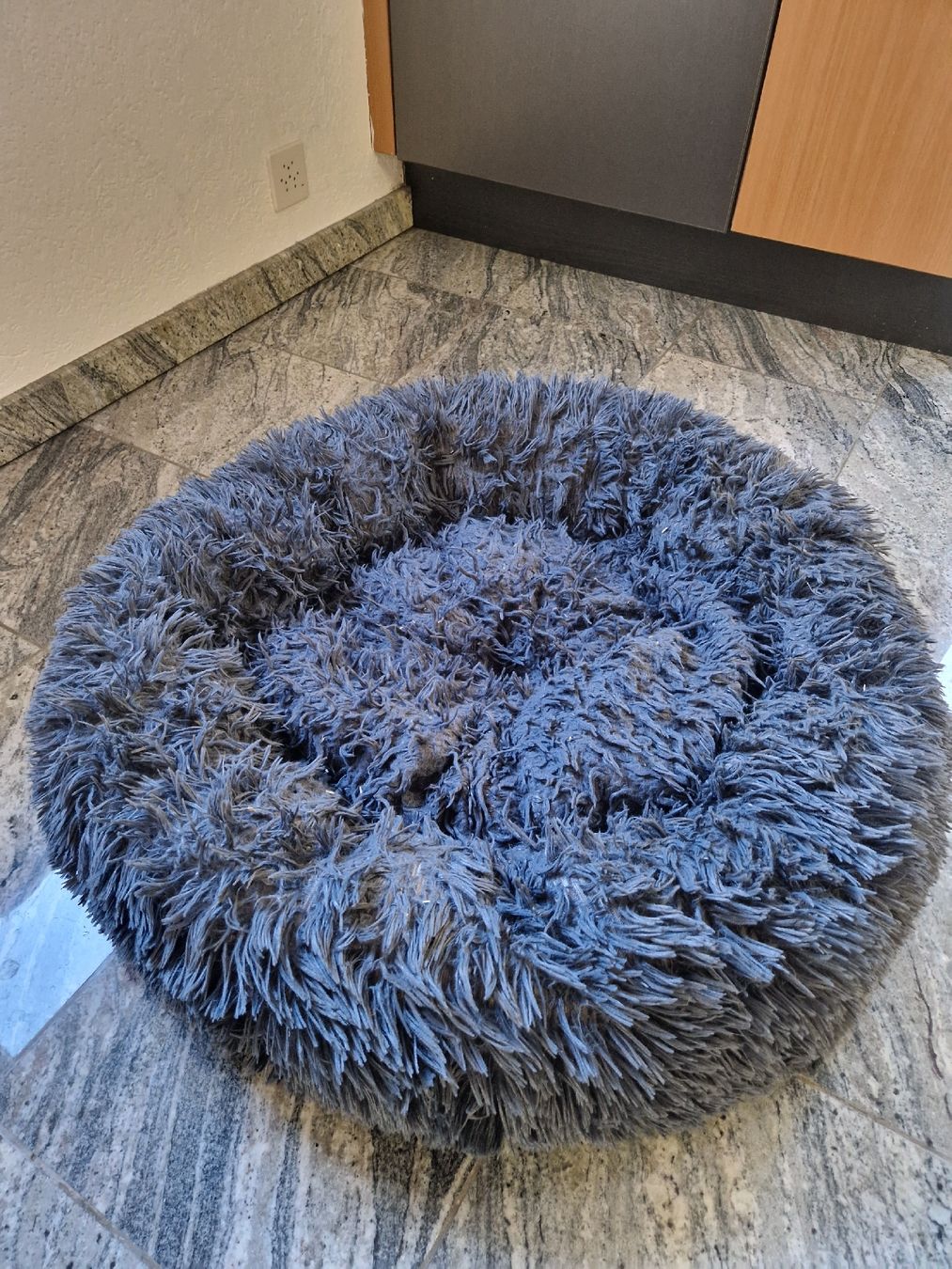 Liege- & Schlafplätze: Lit pour chien rond – Gebraucht aus Fribourg von DavidCabrita