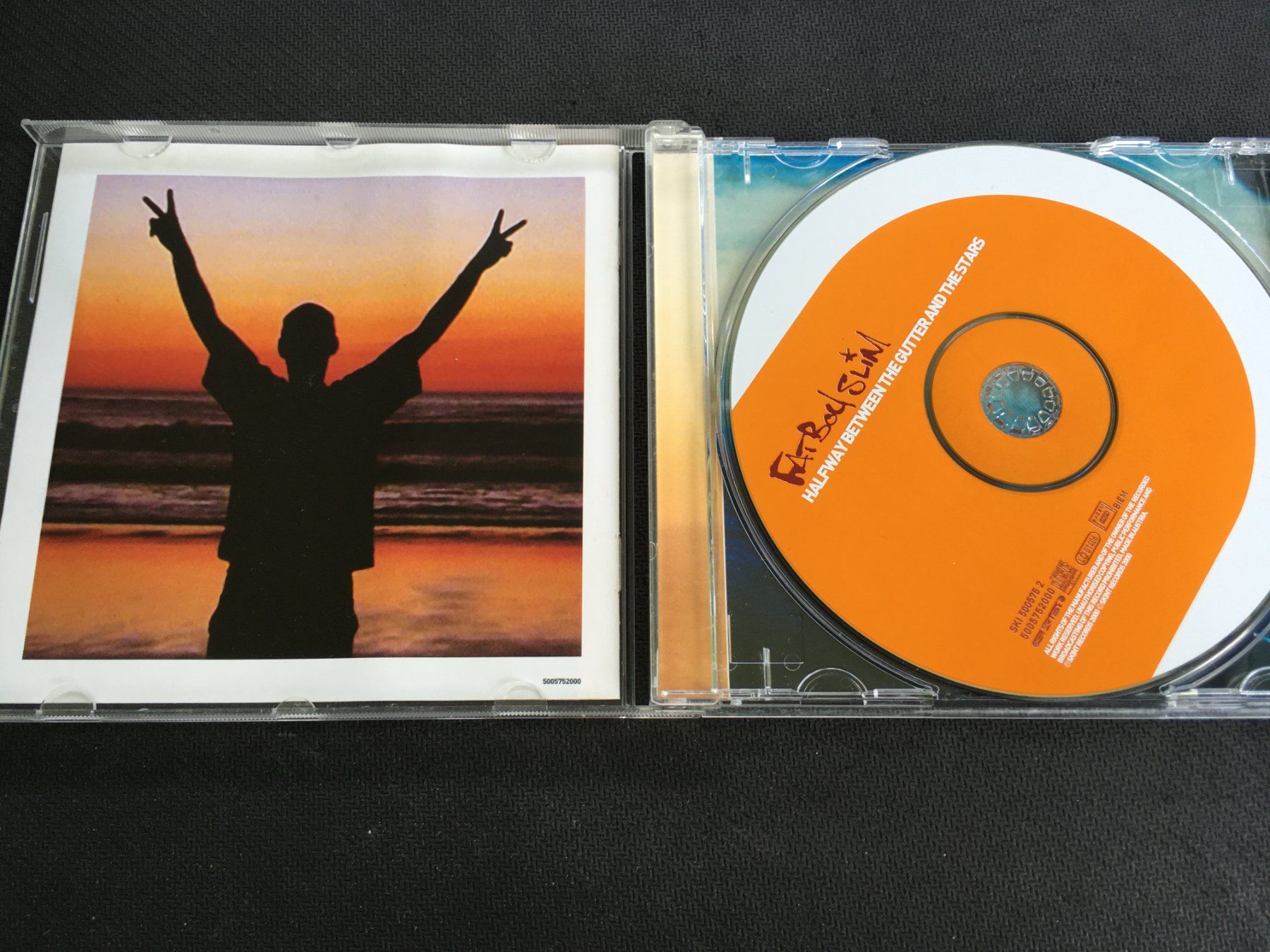CD: Fat Boy Slim - Halfway between the gutter and the stars -CD- – Usato da St.Gallen venduto da MedienJoe 1