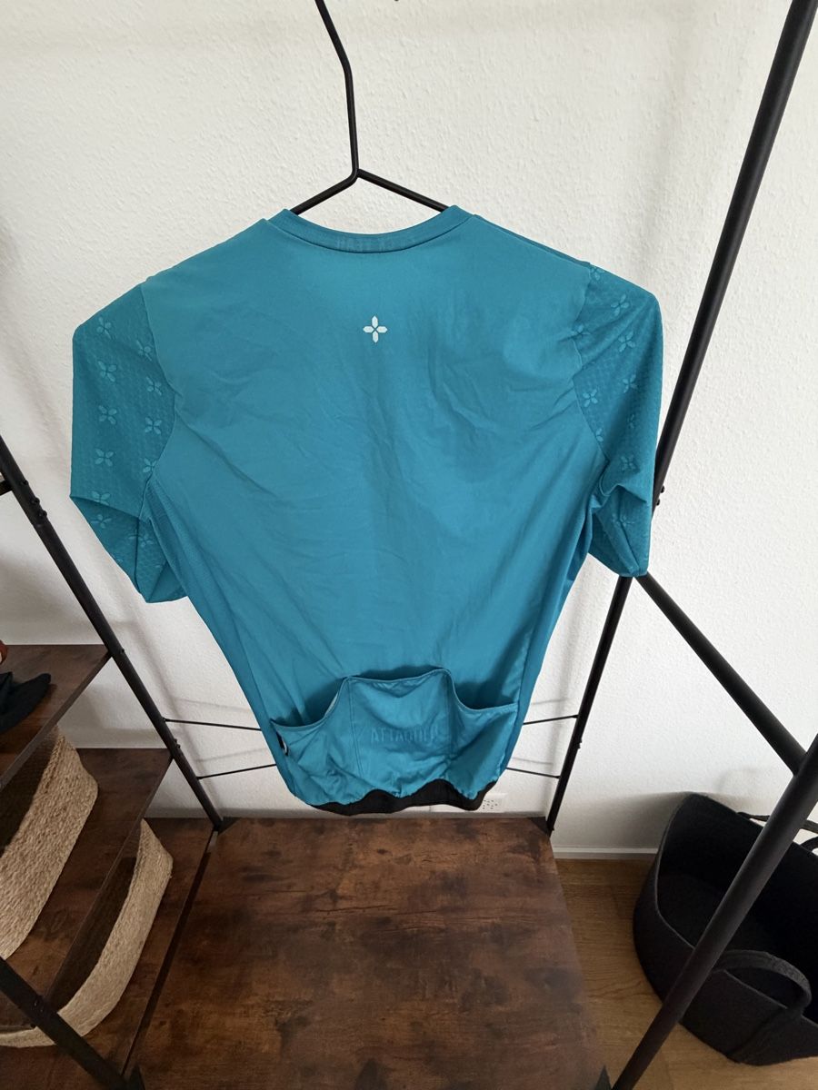 Canottiere & Pantaloni: Attaquer Race Fit Jersey (M)  – Usato da Zug venduto da CyclingThings 1