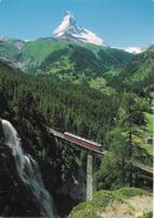 Die Gornergratbahn auf der Findelenbrücke ob Zermatt