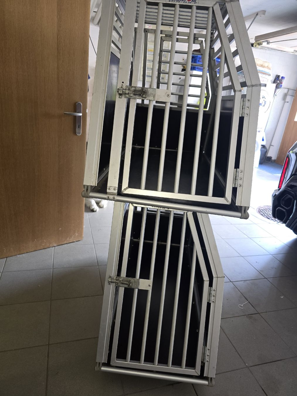 Gabbie, trasporto & Sicurezza: Hundeboxen – Usato da Vorderthal venduto da Sducati 3
