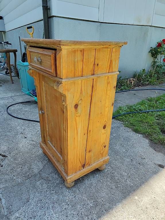 Commodes: Kommode aus Holz – D'occasion à Solothurn par luk_7cj5 1