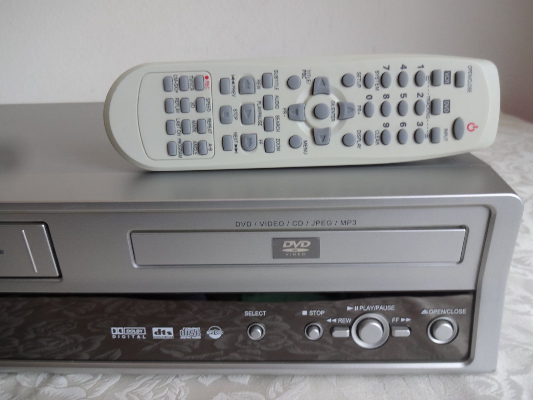 Enregistreurs: Tech Line  Mod. DVC 64;  VHS Recorder /DVD – D'occasion à Frauenfeld par rey06 2