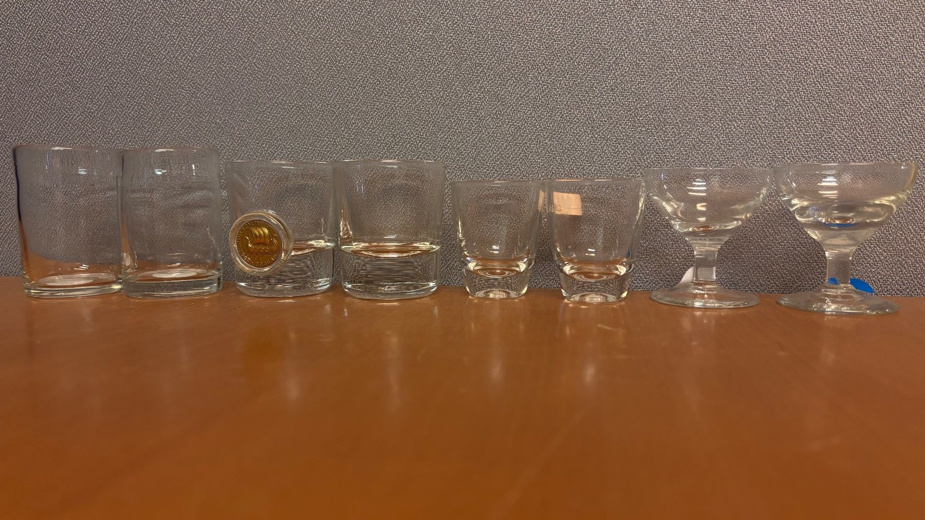 Bicchieri: 15 verschiedene Shot & Champaniergläser Klein. – Usato da Münchenstein venduto da tsp01 1