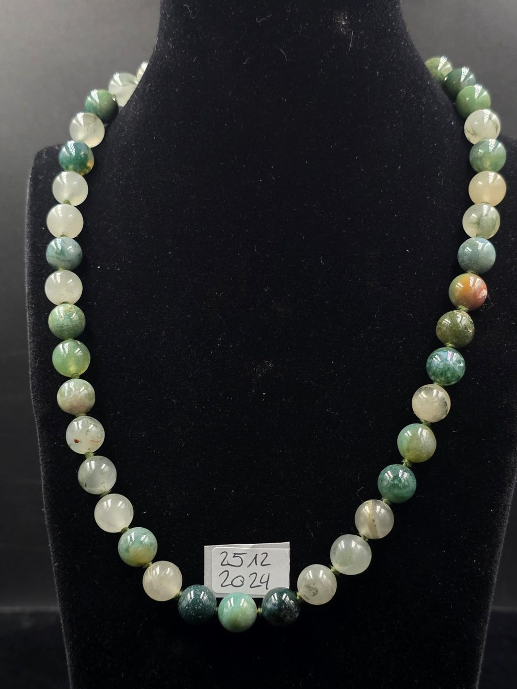 Catenine: Halskette Jade – Usato da Rorschacherberg venduto da snOOpydOg11