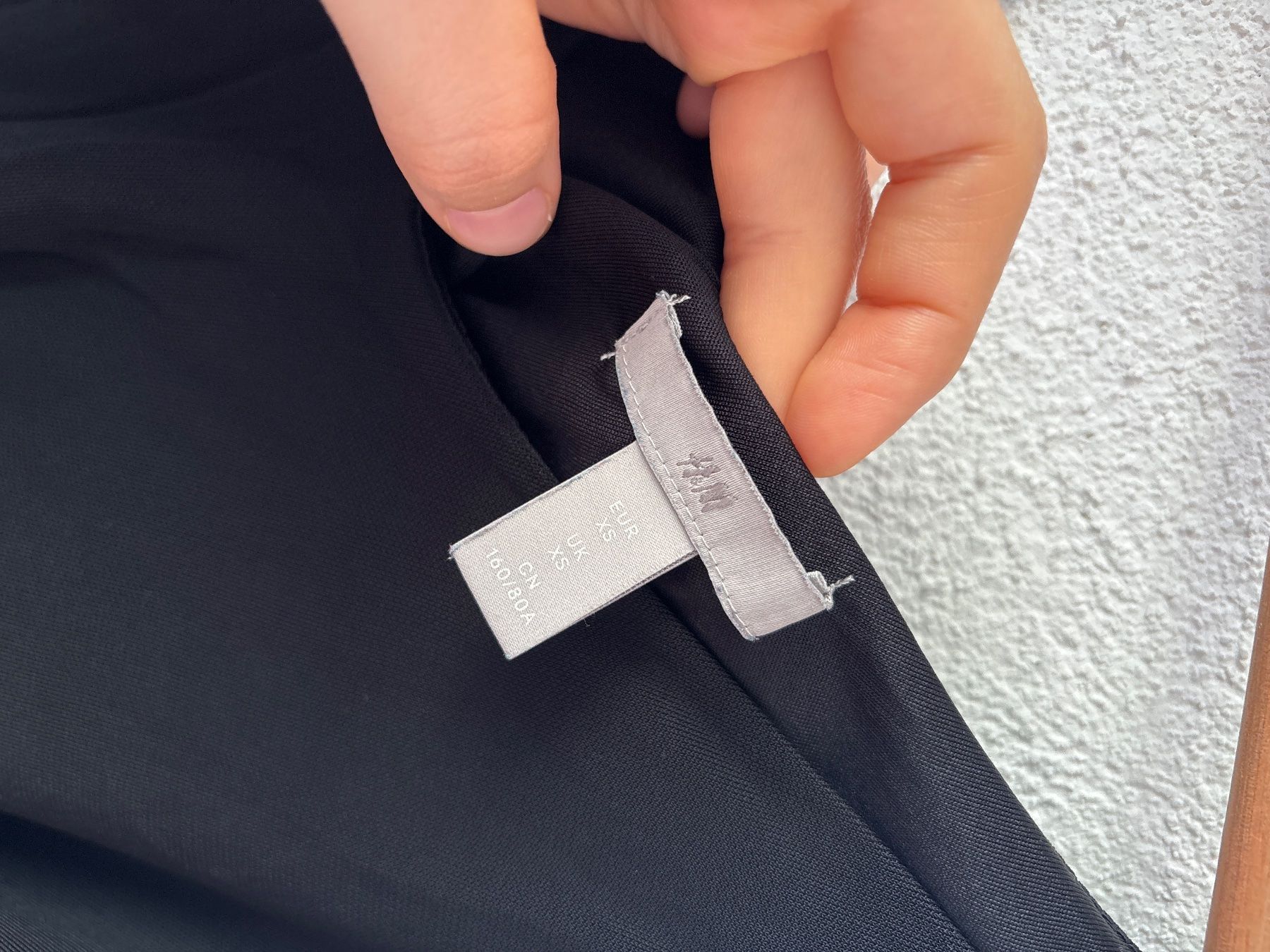 H&M Tops: Schwarzes Top von H&M, Größe XS – Gebraucht aus Zürich von mar_hc85 1