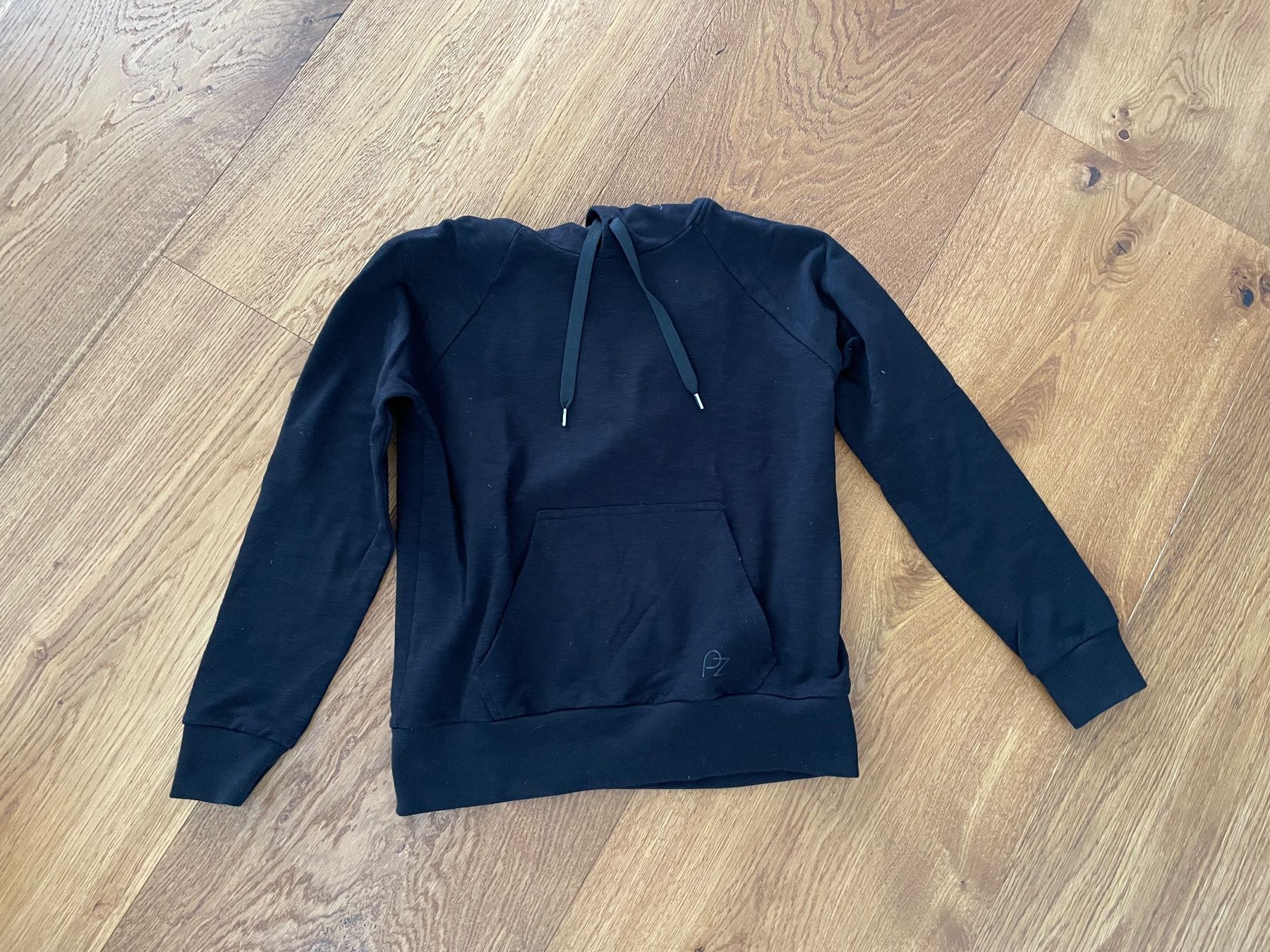 Pullover & Sweatshirts: Mädchen Hoodie – Gebraucht aus Seewen von dvh05 1