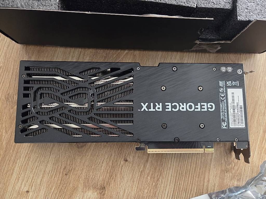 Nvidia Grafikkarten: Gainward GeForce RTX 5060 Ti Python III 8 GB – Gebraucht aus Romanshorn von urs_52n6 4