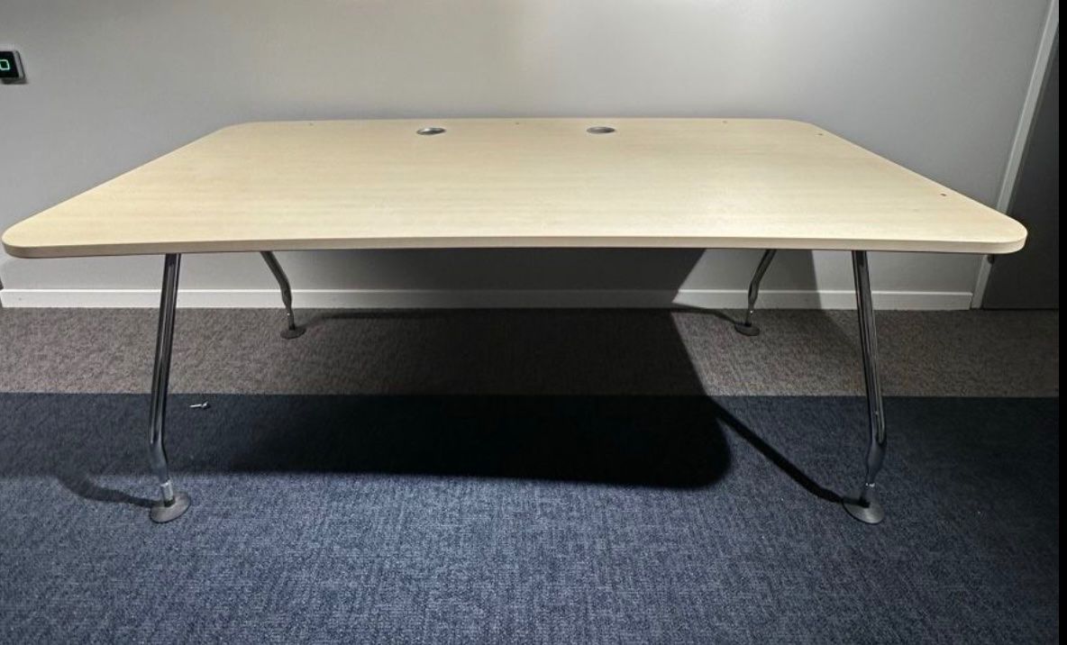 Schreibtische: Vitra Ad Hoc Schreibtisch – Gebraucht aus Basel von boo_dc8c