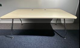 Vitra Ad Hoc Schreibtisch