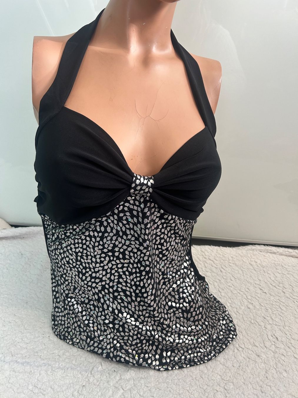 Top: Top Neckholder Nackenhalter Second Skin Gr L NEU – Nuovo e nell'imballaggio originale da Regensdorf venduto da Spyke55