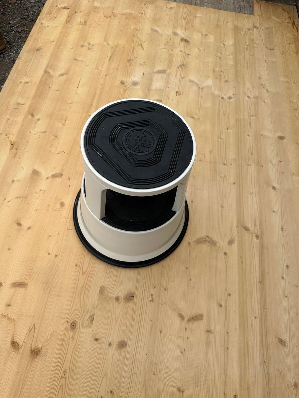 Hocker: eurokraft pro Rollhocker – Gebraucht aus Spreitenbach von Space_X 6