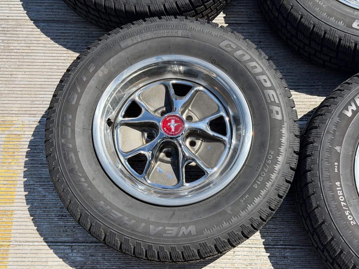 Pneumatici & Ruote complete: 4 Kompletträder Felgen Ford Mustang Oldtimer – Usato da Oftringen venduto da A.Josef 2